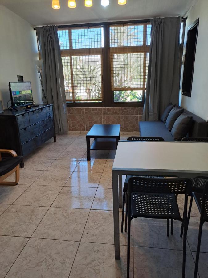 Primavera Appartement Tot 7 Personen Ideaal Voor Backpackers Arona  Exteriér fotografie
