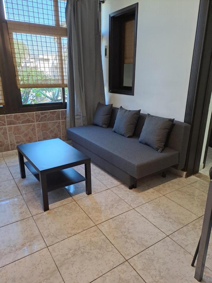 Primavera Appartement Tot 7 Personen Ideaal Voor Backpackers Arona  Exteriér fotografie