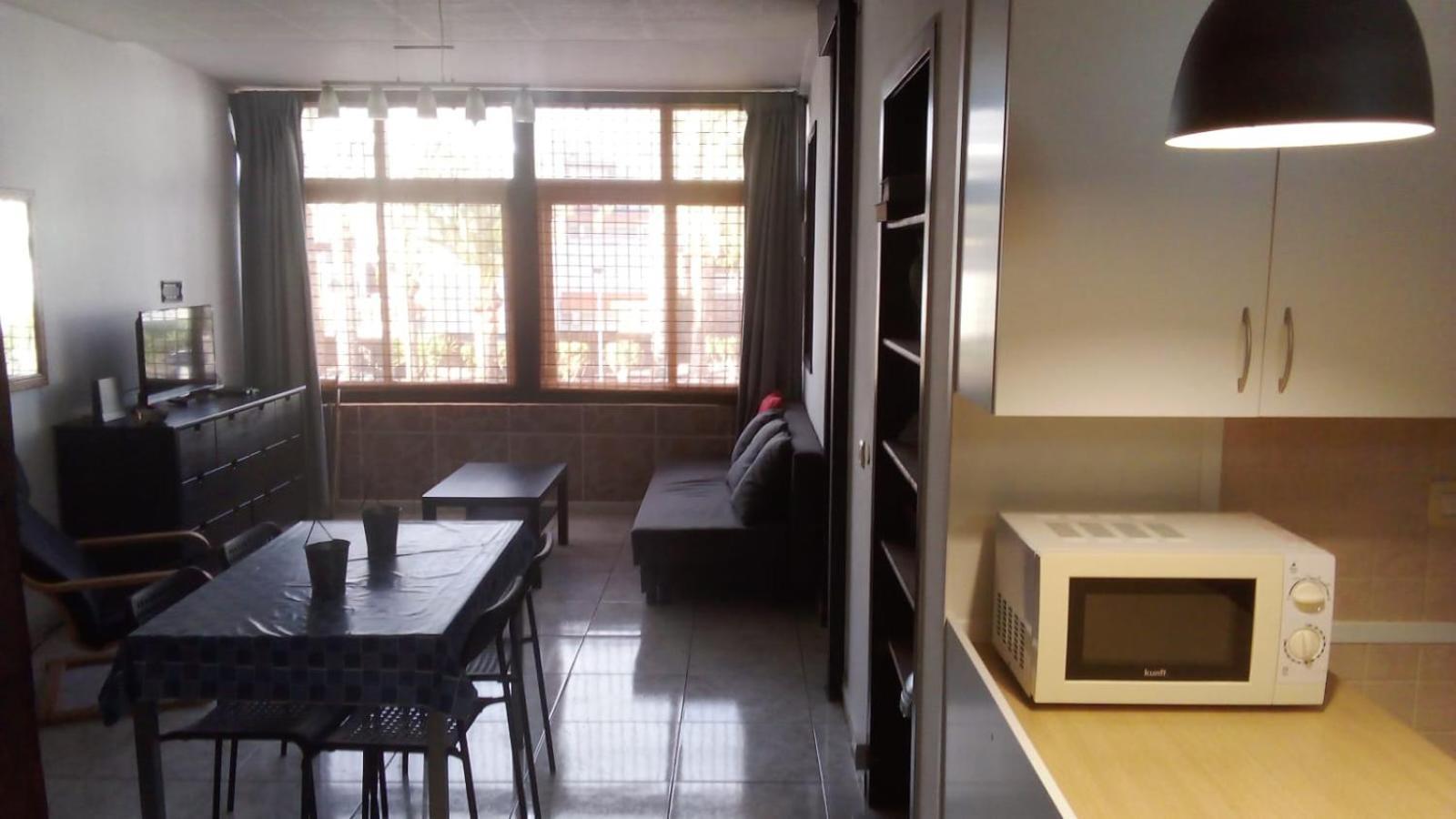Primavera Appartement Tot 7 Personen Ideaal Voor Backpackers Arona  Exteriér fotografie