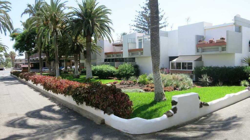 Primavera Appartement Tot 7 Personen Ideaal Voor Backpackers Arona  Exteriér fotografie
